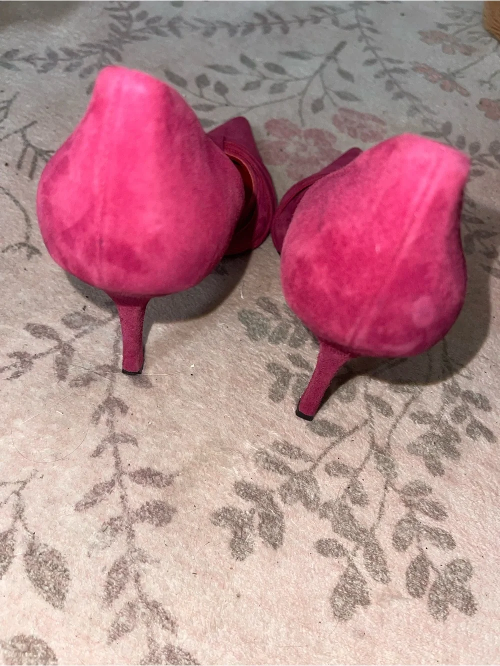Manolo Blahnik Tayler Suede D'Orsay Pumps Berry Fuchsia Pink 38.5 / US W 8.5